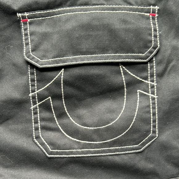 Men's Black Cargo Shorts - Picture 5 of 8